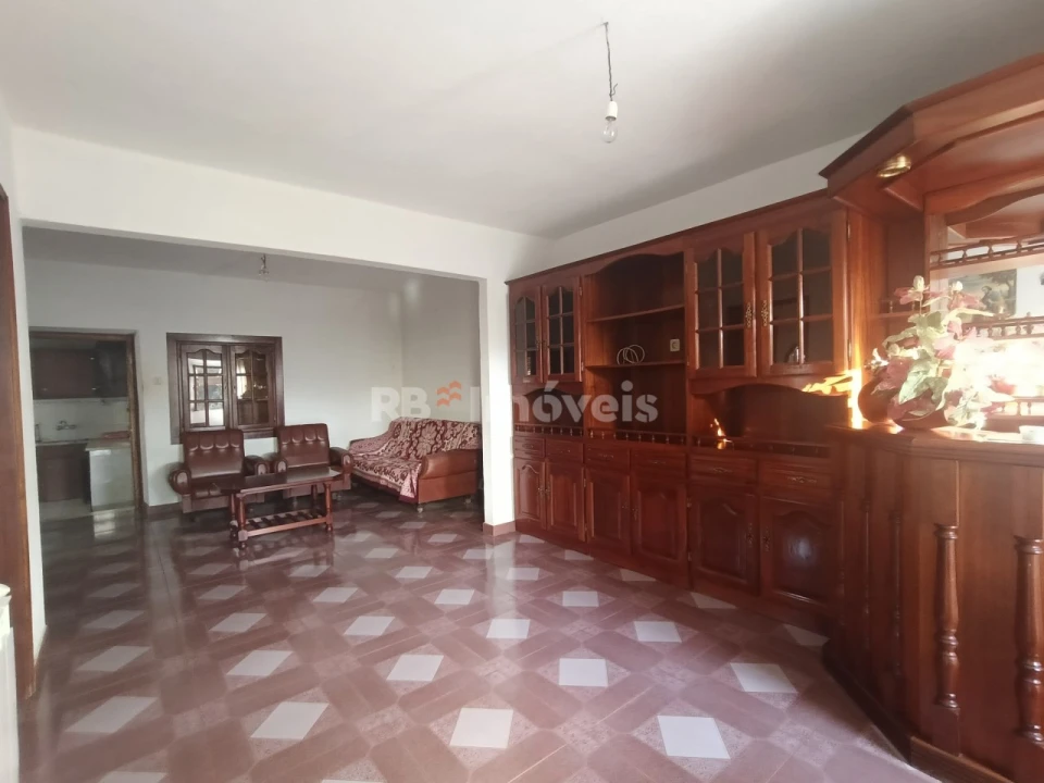 Moradia T2 para Venda em Além da Ribeira e Pedreira Foto 6