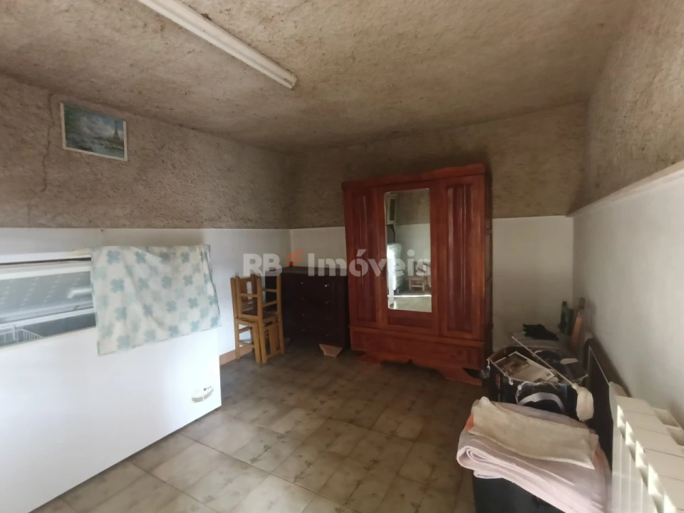 Moradia T2 para Venda em Além da Ribeira e Pedreira Foto 23