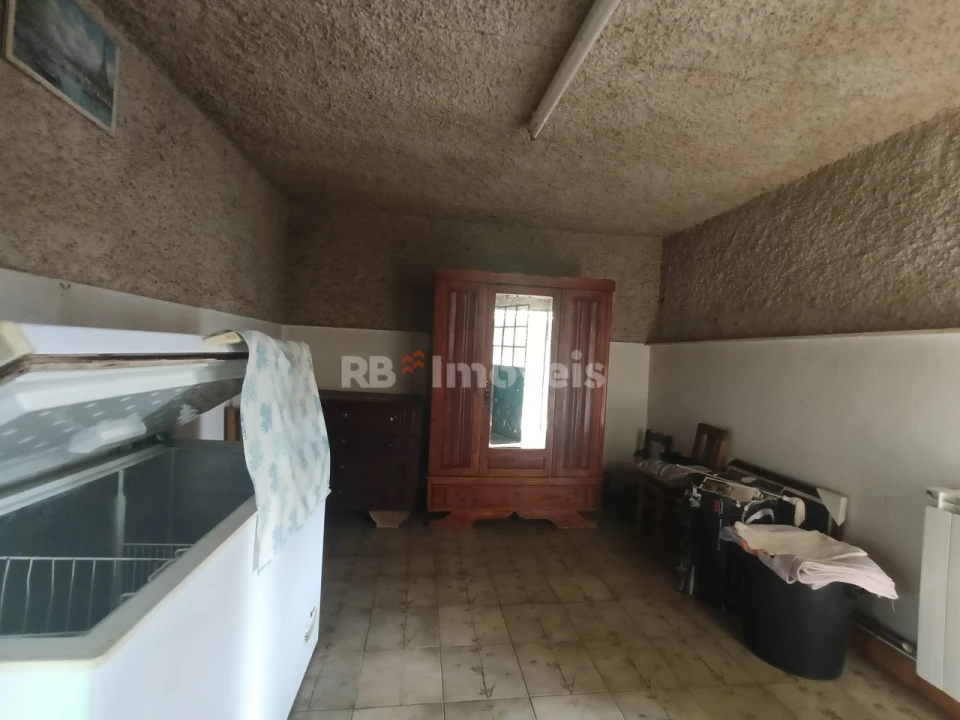 Moradia T2 para Venda em Além da Ribeira e Pedreira Foto 25