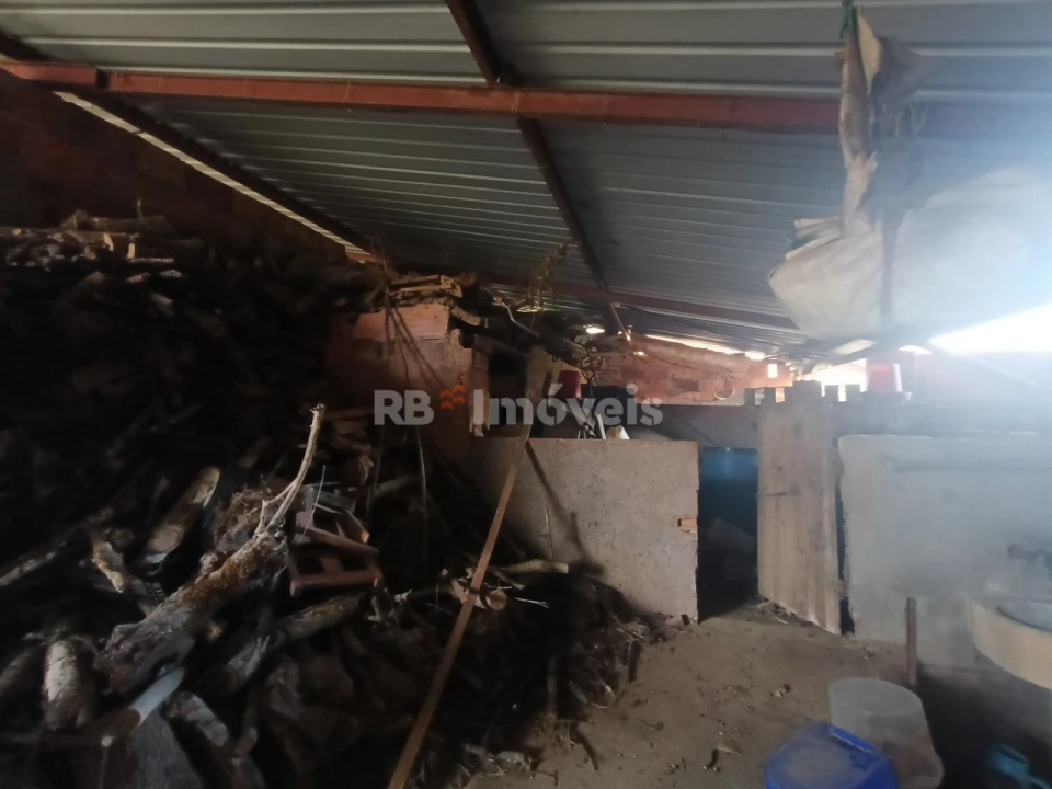 Moradia T2 para Venda em Além da Ribeira e Pedreira Foto 44