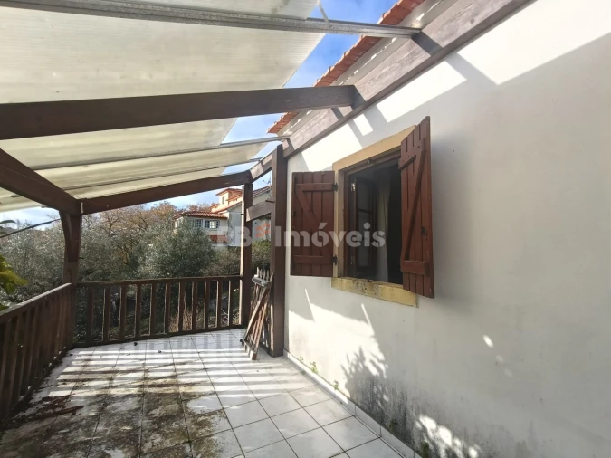 Moradia T2 para Venda em Além da Ribeira e Pedreira Foto 1