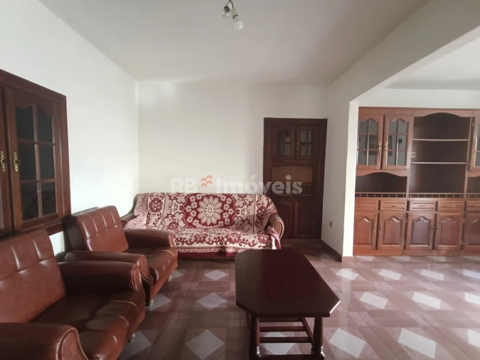 Moradia T2 para Venda em Além da Ribeira e Pedreira Foto 7