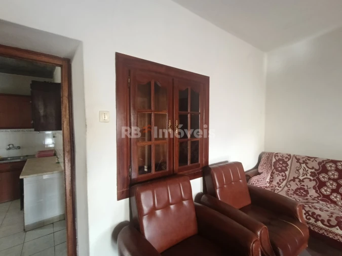 Moradia T2 para Venda em Além da Ribeira e Pedreira Foto 9