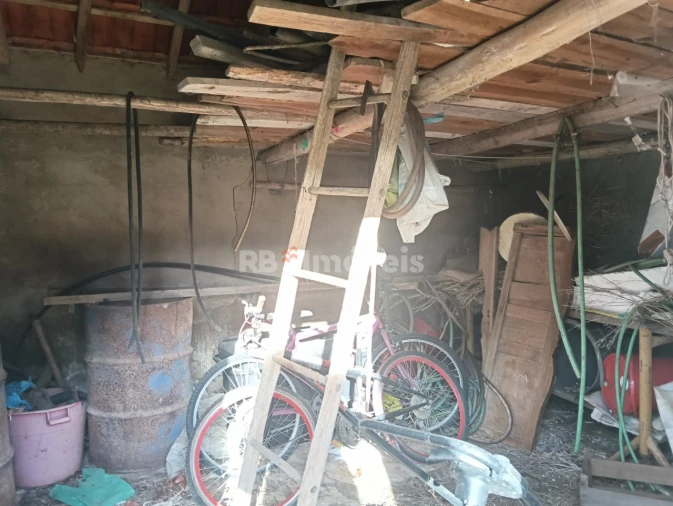 Moradia T2 para Venda em Além da Ribeira e Pedreira Foto 39