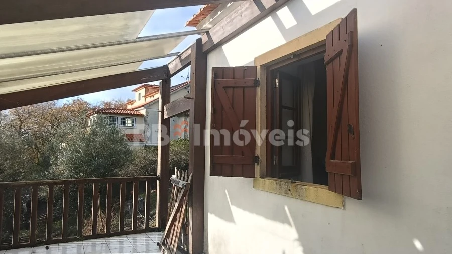 Moradia T2 para Venda em Além da Ribeira e Pedreira