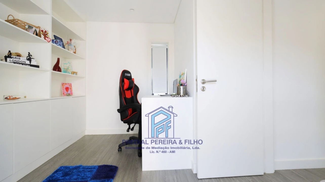 Moradia T5 para Venda em Rio Tinto Foto 20