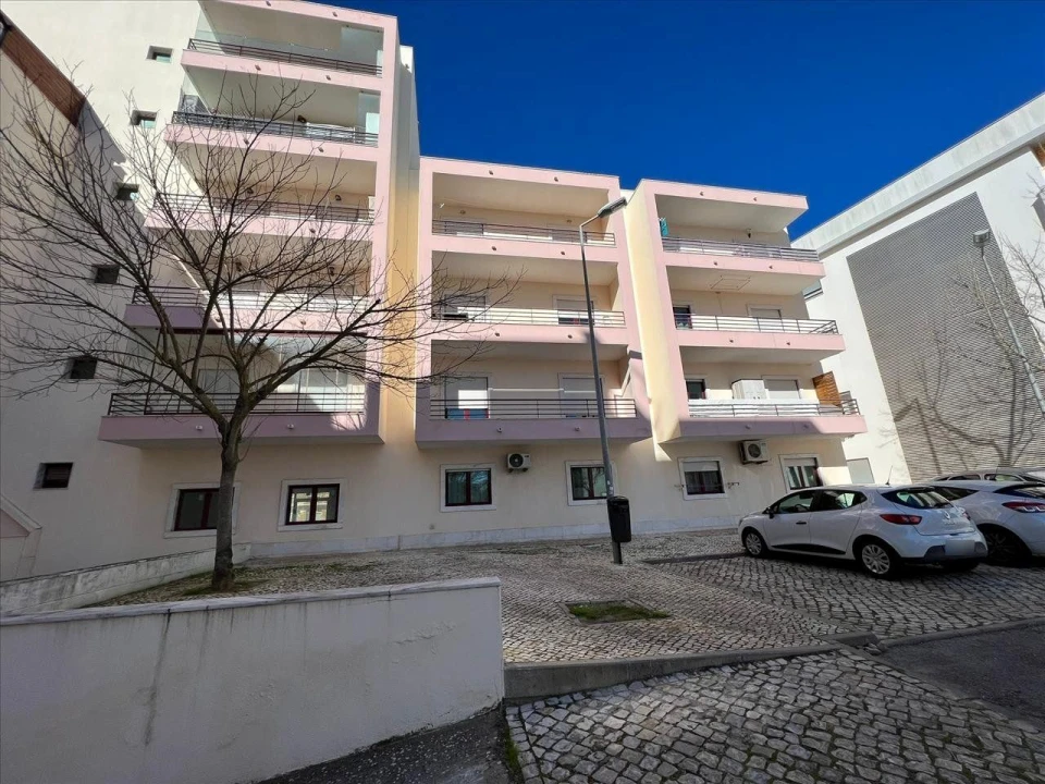 Apartamento T2 para Venda em Loule (São Clemente) Foto 1