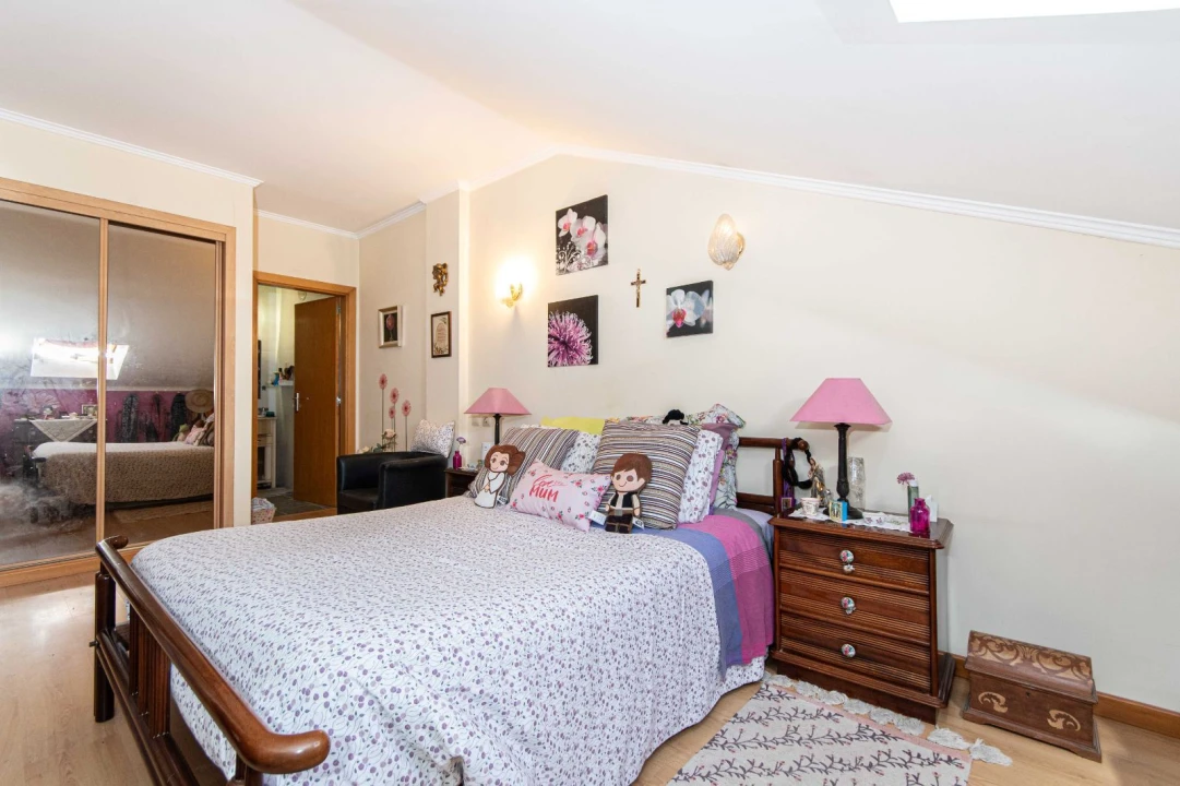 Apartamento T4 para Venda em Atalaia e Alto Estanqueiro-Jardia Foto 5