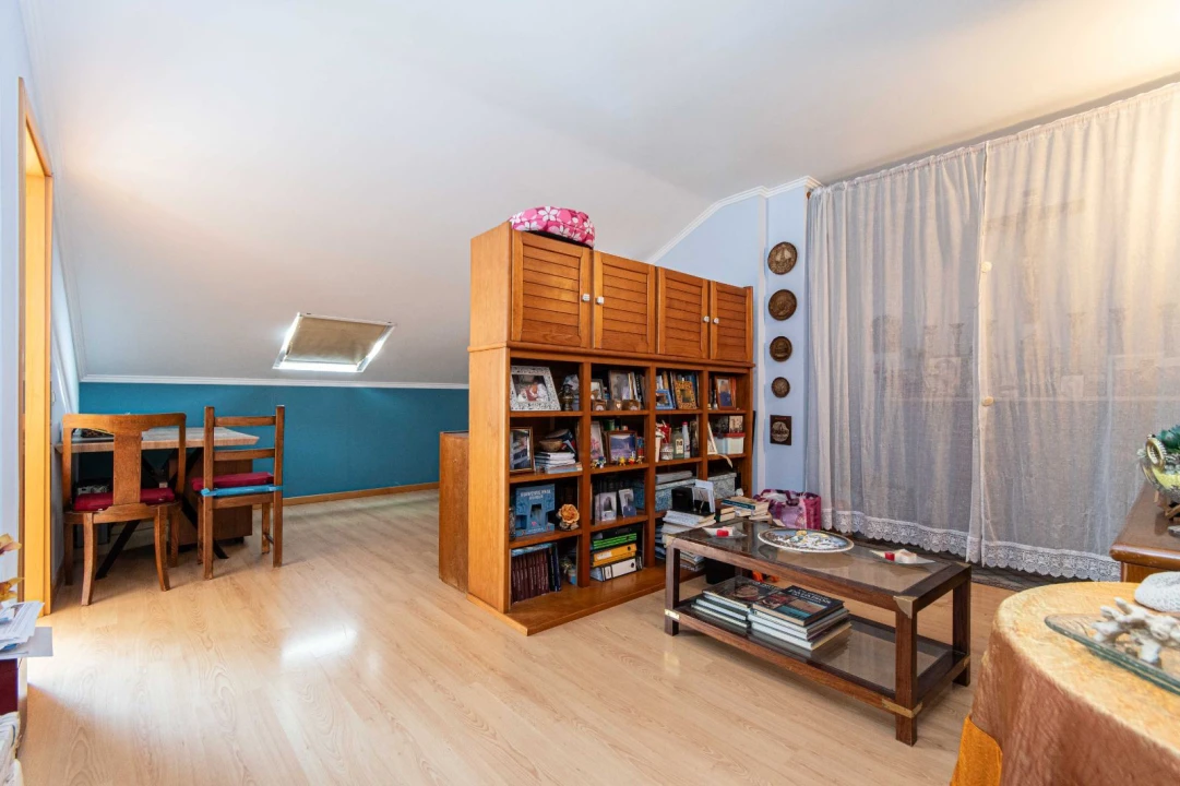 Apartamento T4 para Venda em Atalaia e Alto Estanqueiro-Jardia Foto 10