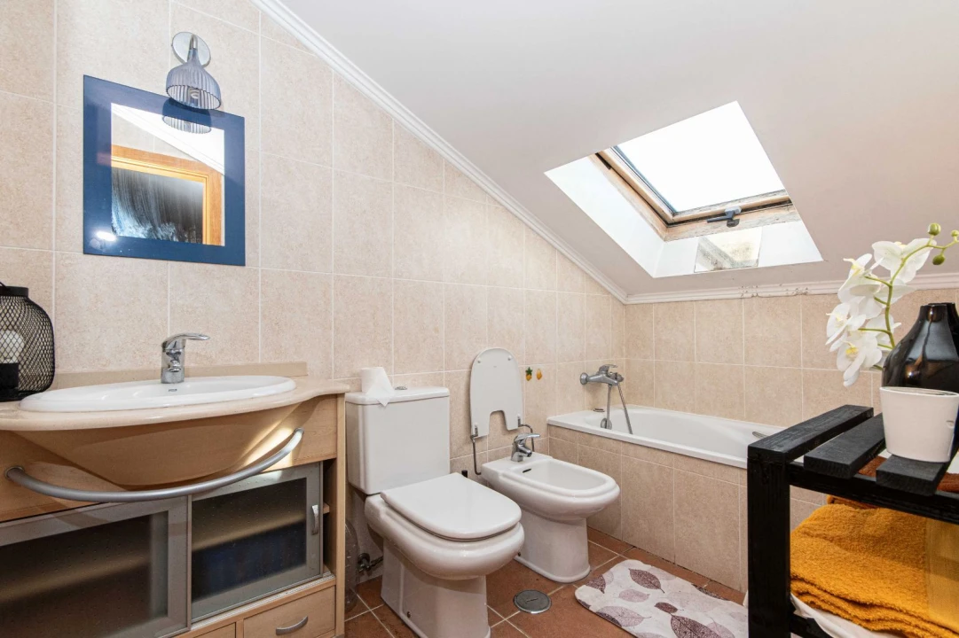 Apartamento T4 para Venda em Atalaia e Alto Estanqueiro-Jardia Foto 13