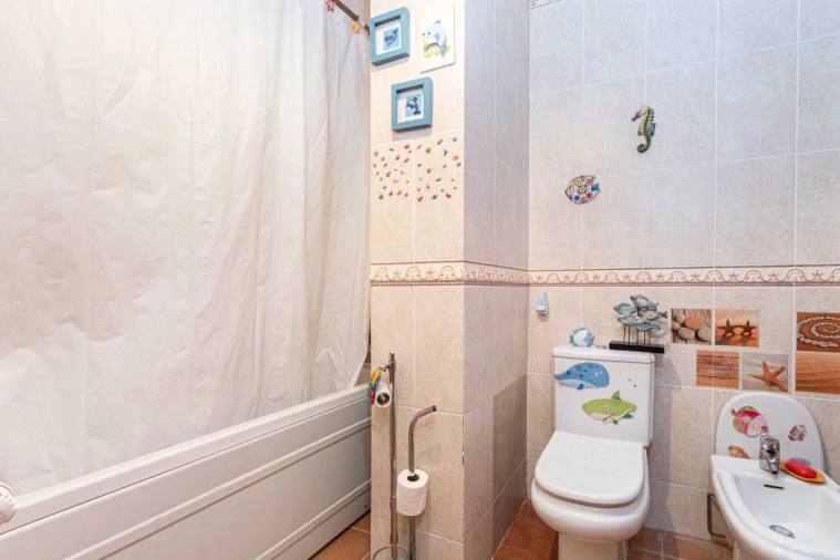 Apartamento T4 para Venda em Atalaia e Alto Estanqueiro-Jardia Foto 18