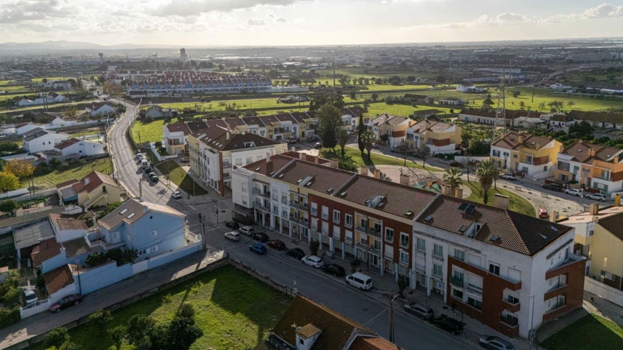 Apartamento T4 para Venda em Atalaia e Alto Estanqueiro-Jardia Foto 29