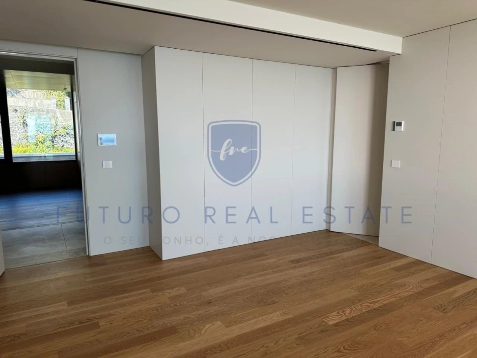 Apartamento T2 para Venda em São Martinho Foto 5