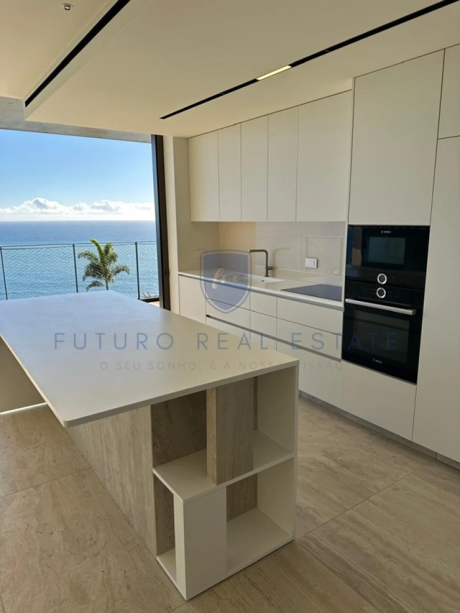 Apartamento T2 para Venda em São Martinho Foto 4