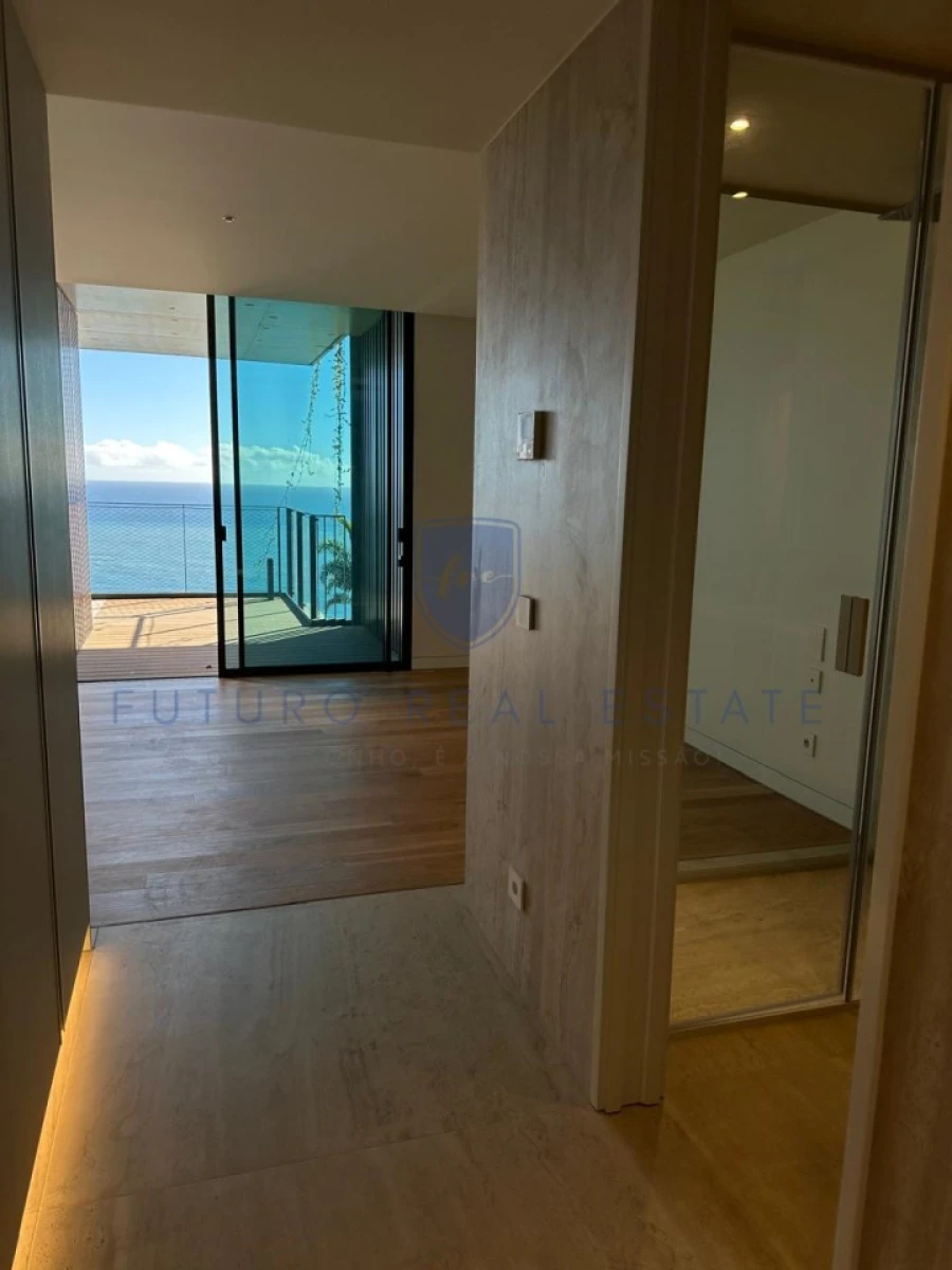 Apartamento T2 para Venda em São Martinho Foto 10