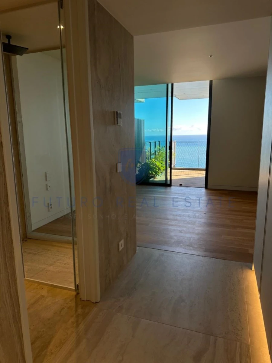 Apartamento T2 para Venda em São Martinho Foto 11