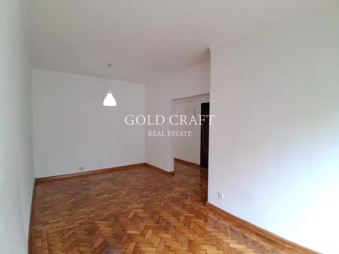 Apartamento T2 para Venda em Queluz e Belas Foto 5