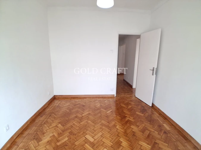 Apartamento T2 para Venda em Queluz e Belas Foto 9