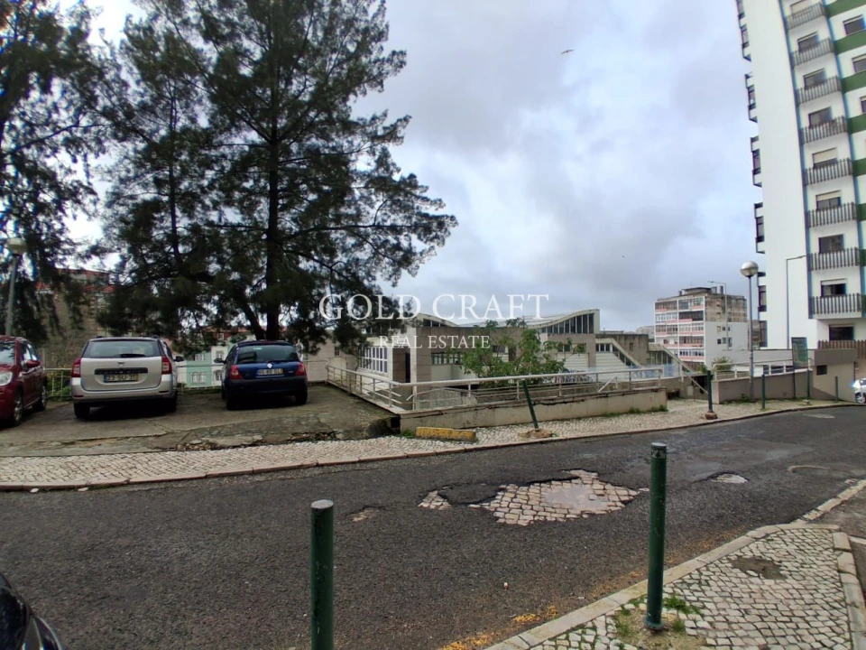 Apartamento T2 para Venda em Queluz e Belas Foto 26