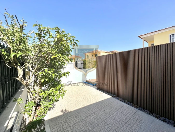 Moradia T5 para Venda em Cadaval e Pêro Moniz Foto 2