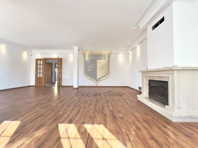 Moradia T5 para Venda em Cadaval e Pêro Moniz Foto 13