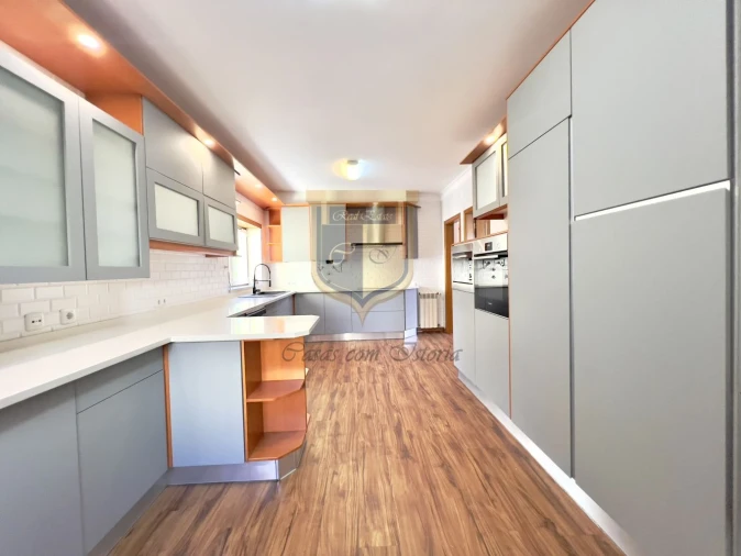 Moradia T5 para Venda em Cadaval e Pêro Moniz Foto 16