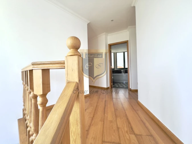 Moradia T5 para Venda em Cadaval e Pêro Moniz Foto 25