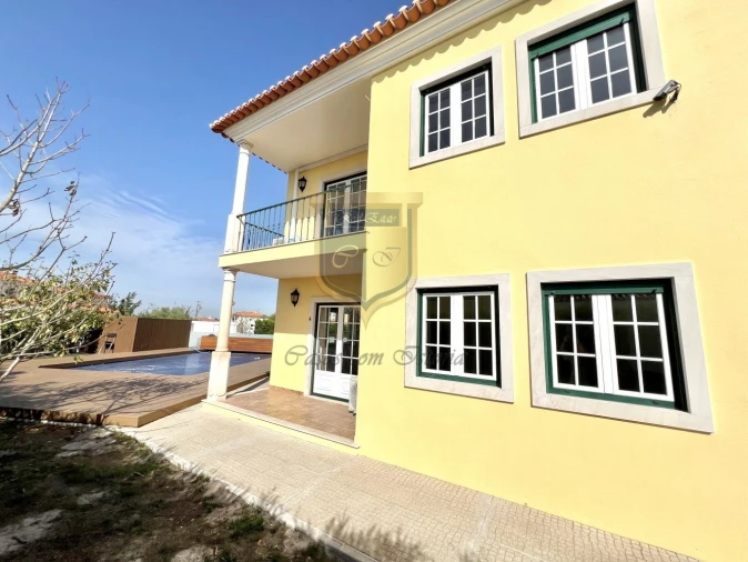 Moradia T5 para Venda em Cadaval e Pêro Moniz Foto 4