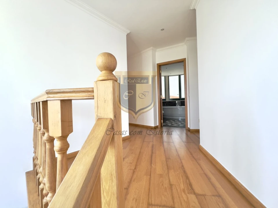 Moradia T5 para Venda em Cadaval e Pêro Moniz Foto 25