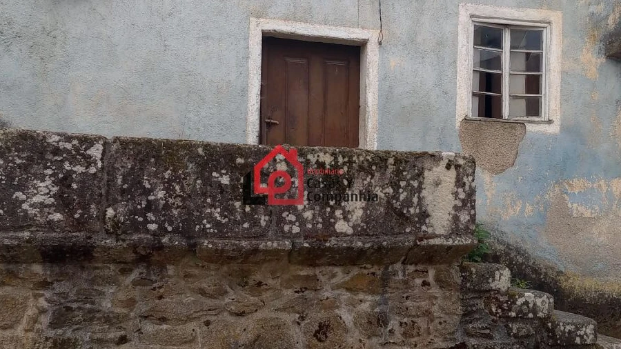 Moradia T2 para Venda em Satão