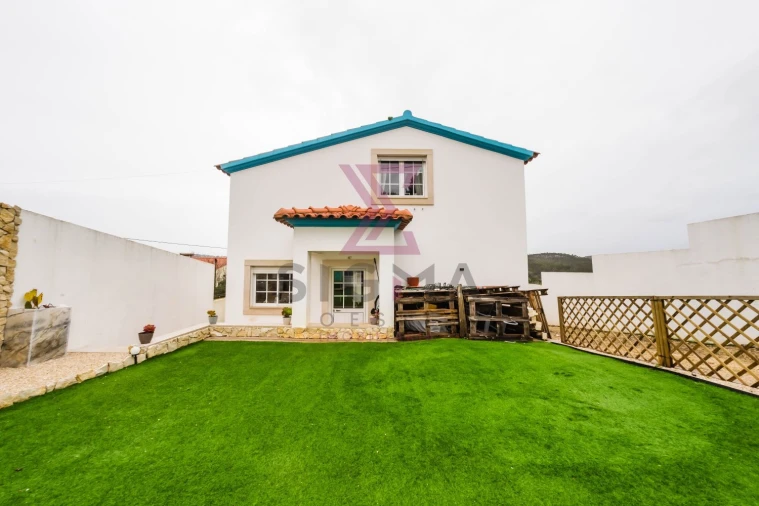 Moradia T2 para Venda em Nossa Senhora do Pópulo, Coto e São Gregório Foto 1