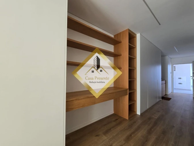 Apartamento T1 para Venda em Mafamude e Vilar do Paraíso Foto 12