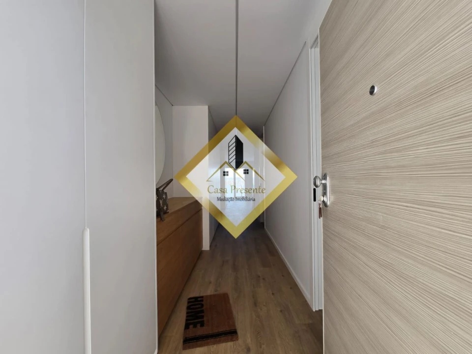 Apartamento T1 para Venda em Mafamude e Vilar do Paraíso Foto 15