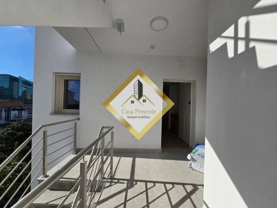 Apartamento T1 para Venda em Mafamude e Vilar do Paraíso Foto 18