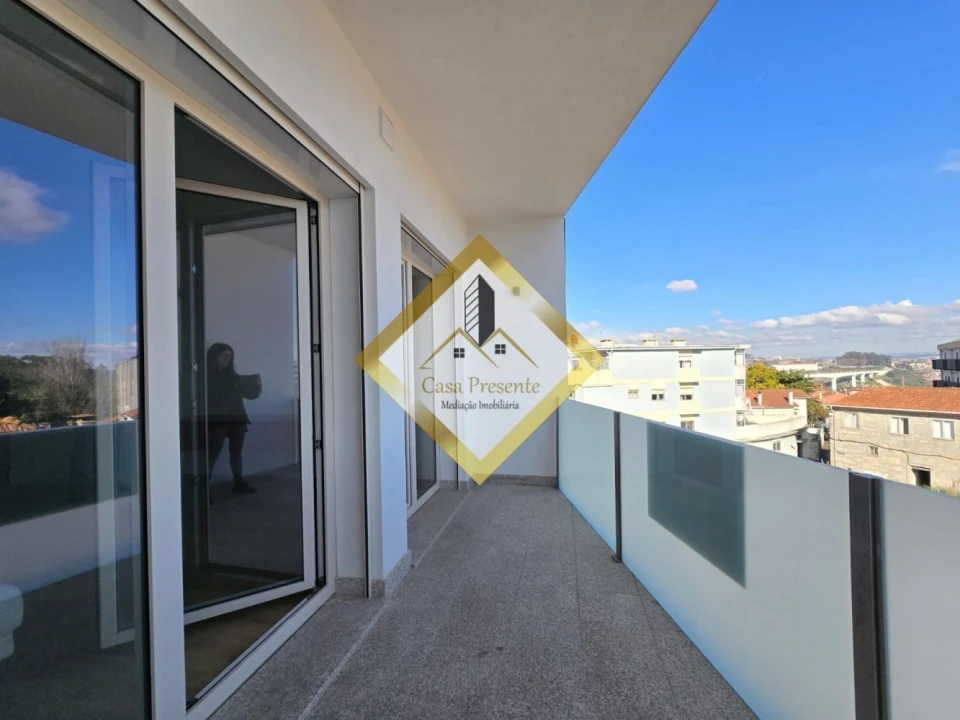 Apartamento T1 para Venda em Mafamude e Vilar do Paraíso Foto 17