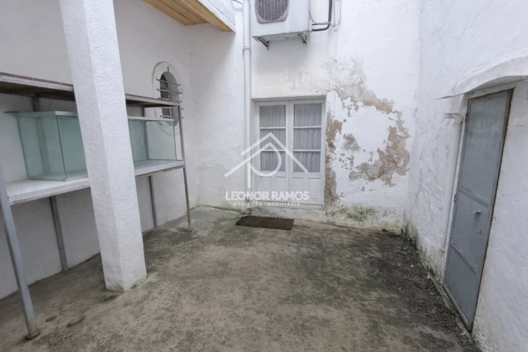 Moradia T10 para Venda em Castelo Branco Foto 38