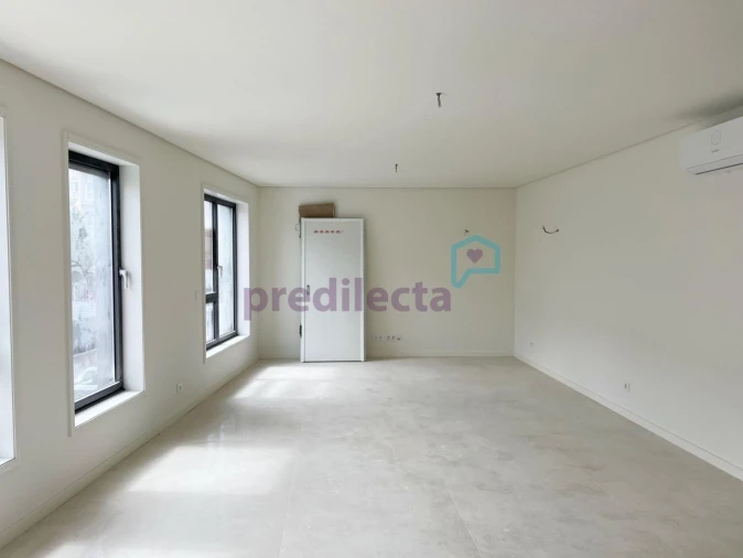 Apartamento T3 para Venda em Cedofeita, Santo Ildefonso, Sé, Miragaia, São Nicolau e Vitória Foto 3