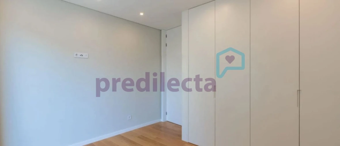 Apartamento T3 para Arrendamento em Aldoar, Foz do Douro e Nevogilde Foto 24