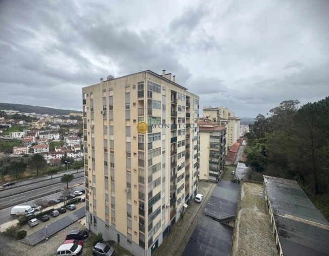 Apartamento T2 para Venda em Santo Antonio dos Olivais Foto 12