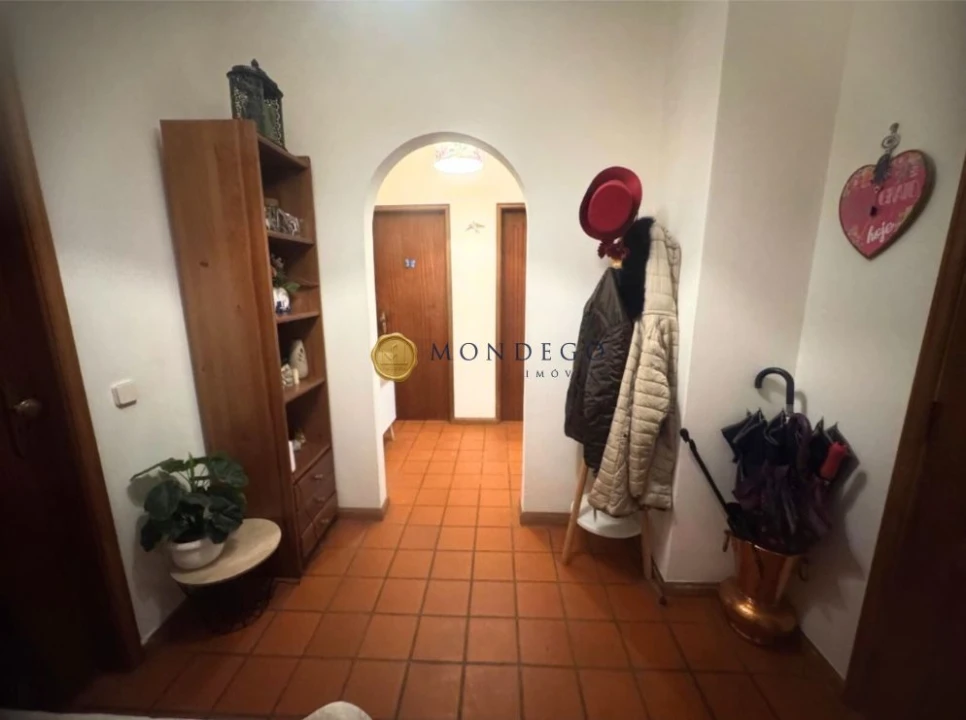 Apartamento T2 para Venda em Santo Antonio dos Olivais Foto 8