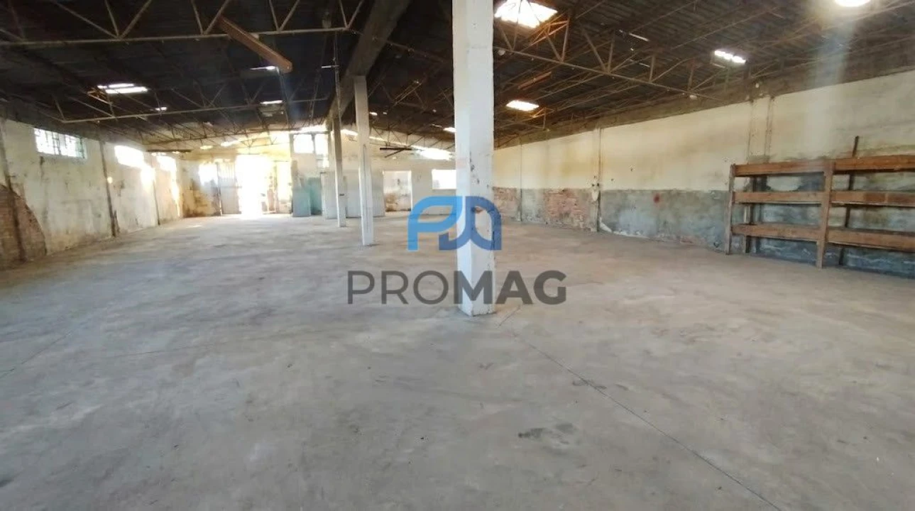 Loja para Venda em Gulpilhares e Valadares Foto 11