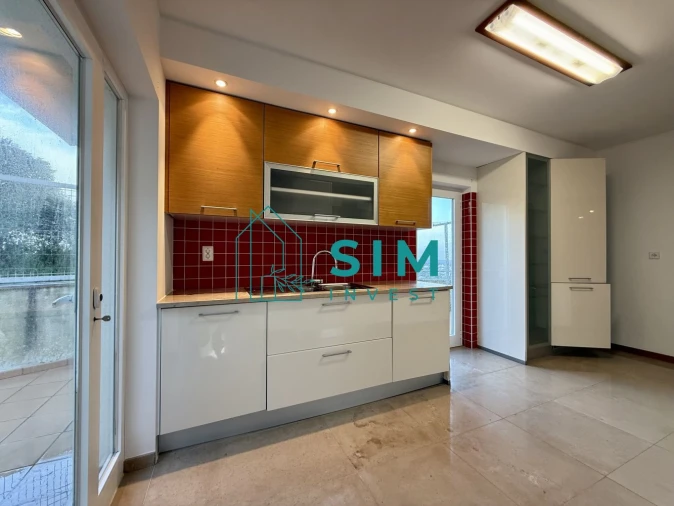 Moradia T3 para Venda em Sesimbra (Castelo) Foto 10