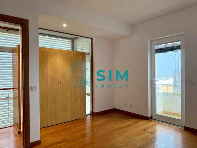 Moradia T3 para Venda em Sesimbra (Castelo) Foto 37