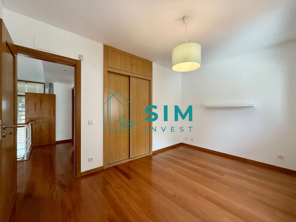 Moradia T3 para Venda em Sesimbra (Castelo) Foto 31