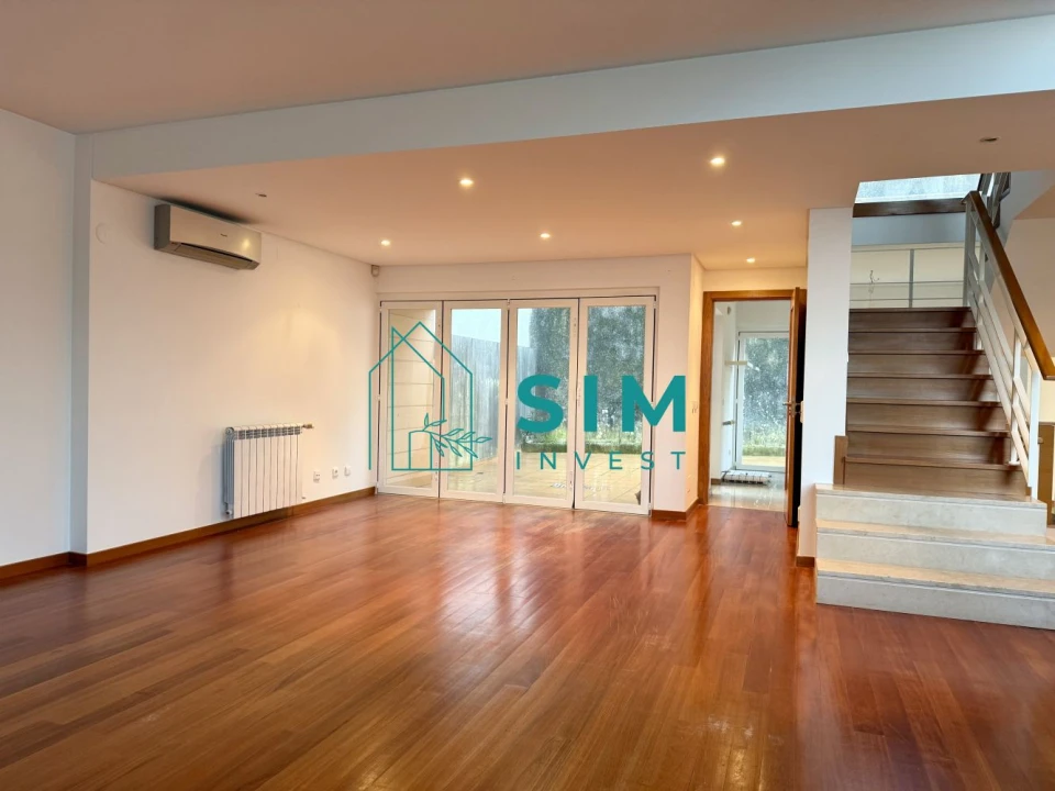 Moradia T3 para Venda em Sesimbra (Castelo) Foto 3