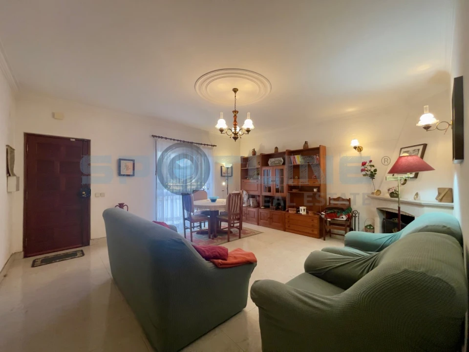 Moradia T6 para Venda em Quinta do Conde Foto 11