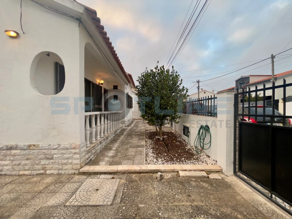 Moradia T6 para Venda em Quinta do Conde Foto 71