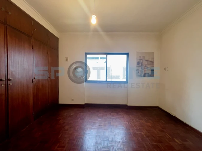 Moradia T6 para Venda em Quinta do Conde Foto 31