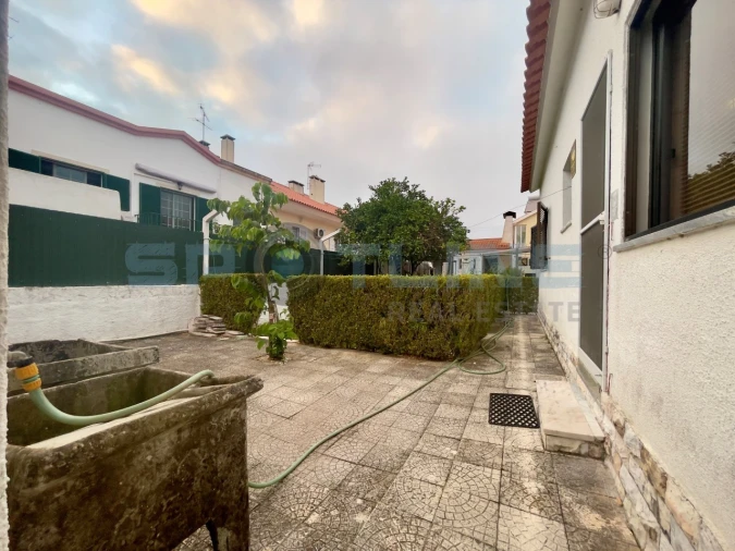 Moradia T6 para Venda em Quinta do Conde Foto 75