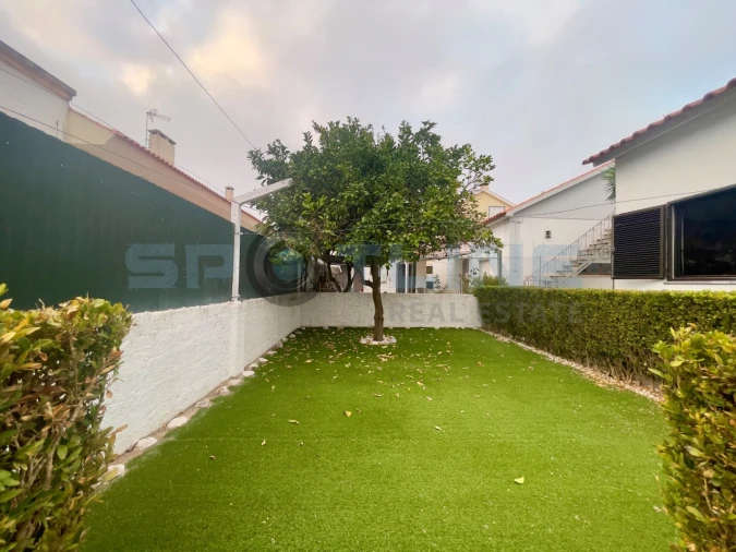 Moradia T6 para Venda em Quinta do Conde Foto 77